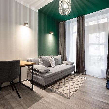 Modern Living Apartment - 3-Zimmer - Nuernberg Nord, Ruhige Seitenstrasse, Fusslaeufig Strassenbahn Exterior foto